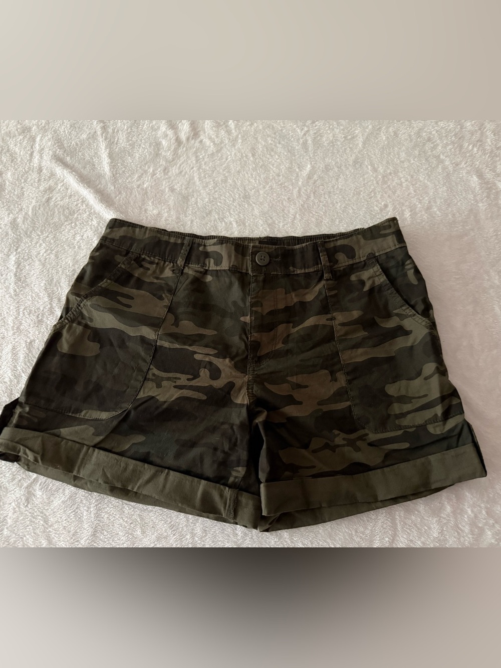 Social Standard By Sanctuary Camo Shorts M